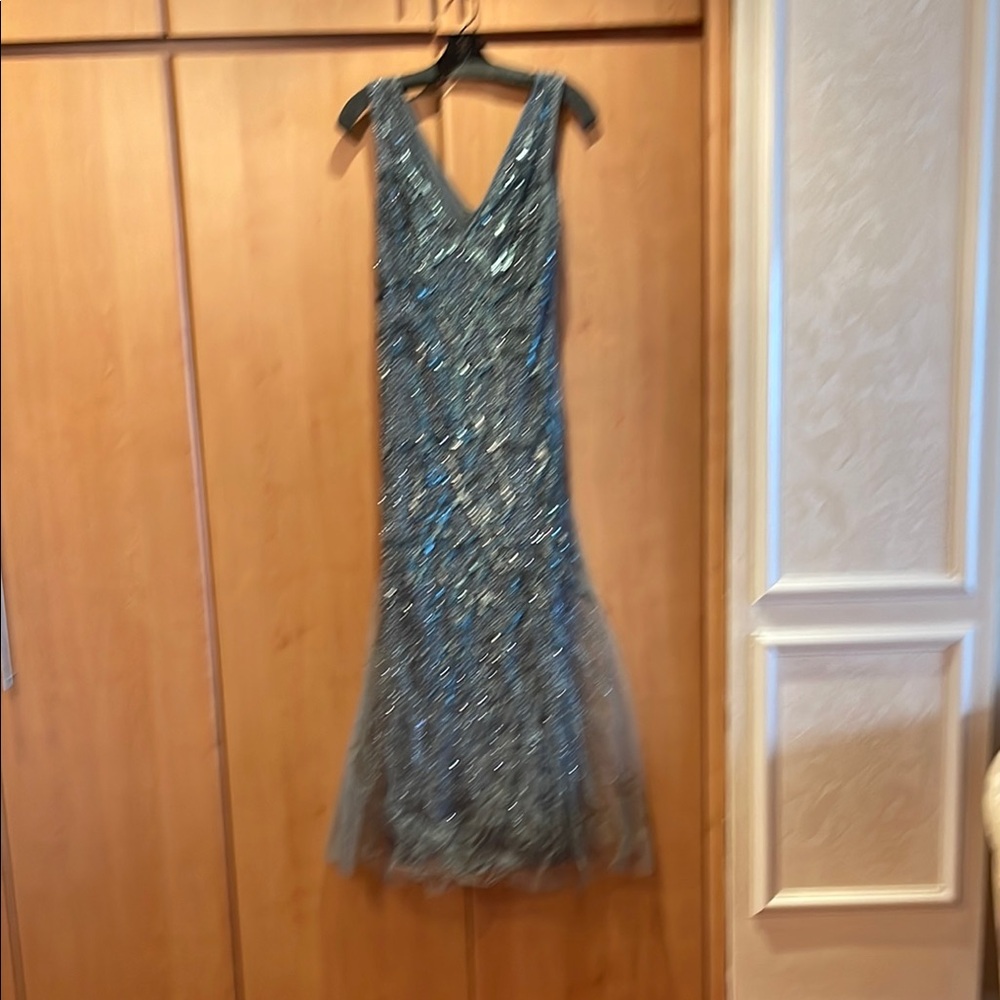 Blue Sleeveless V-Neck Backless Gown